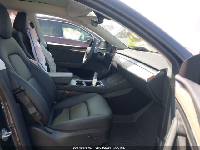 Photo 4 VIN: 7SAYGDEE6RA231722 - TESLA MODEL Y 