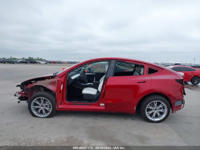 Photo 5 VIN: 7SAYGDEE6RA260377 - TESLA MODEL Y 