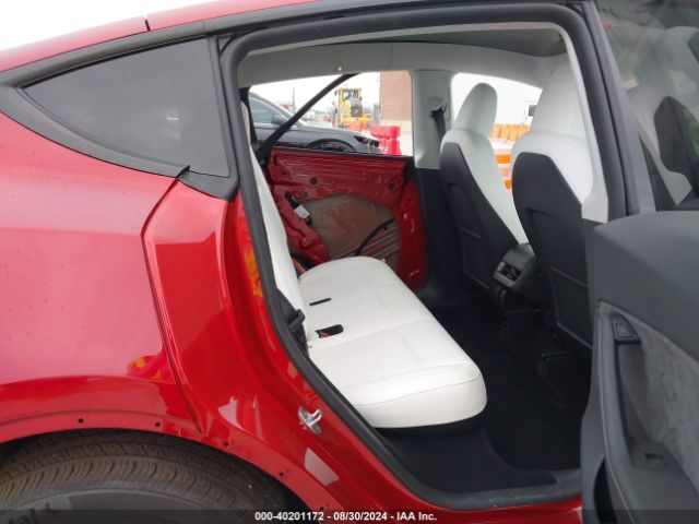 Photo 7 VIN: 7SAYGDEE6RA260377 - TESLA MODEL Y 