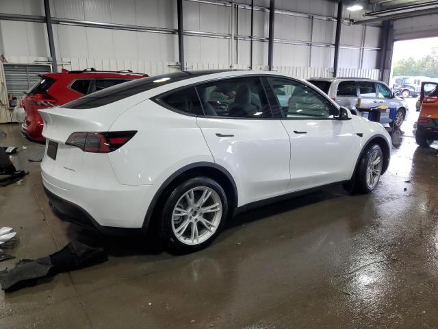 Photo 2 VIN: 7SAYGDEE6RA260511 - TESLA MODEL Y 