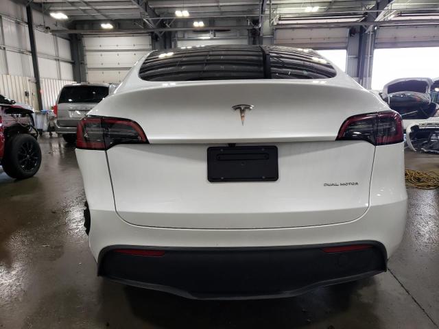 Photo 5 VIN: 7SAYGDEE6RA260511 - TESLA MODEL Y 