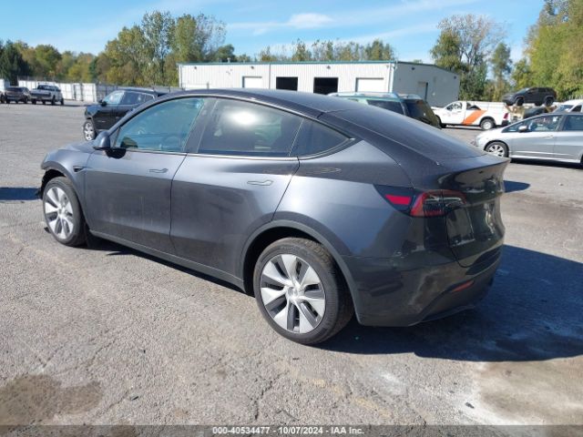 Photo 2 VIN: 7SAYGDEE6RF088130 - TESLA MODEL Y 