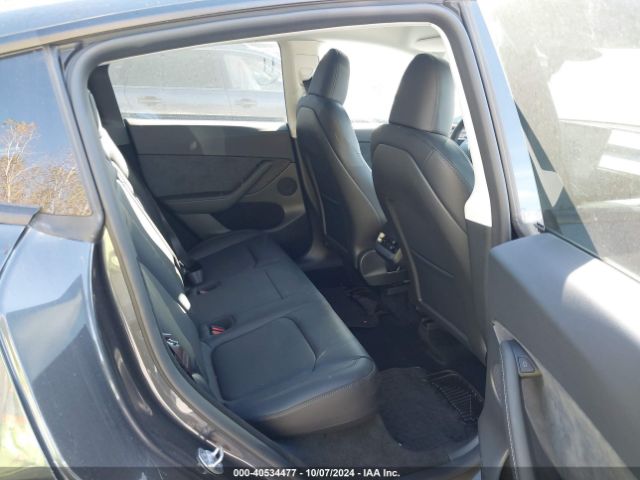 Photo 7 VIN: 7SAYGDEE6RF088130 - TESLA MODEL Y 