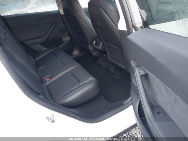 Photo 7 VIN: 7SAYGDEE6RF129422 - TESLA MODEL Y 