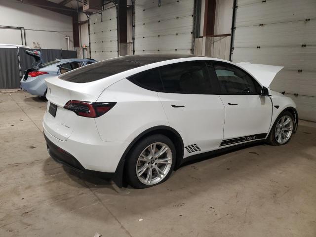 Photo 2 VIN: 7SAYGDEE7NF317800 - TESLA MODEL Y 