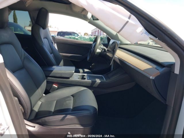 Photo 4 VIN: 7SAYGDEE7NF408615 - TESLA MODEL Y 