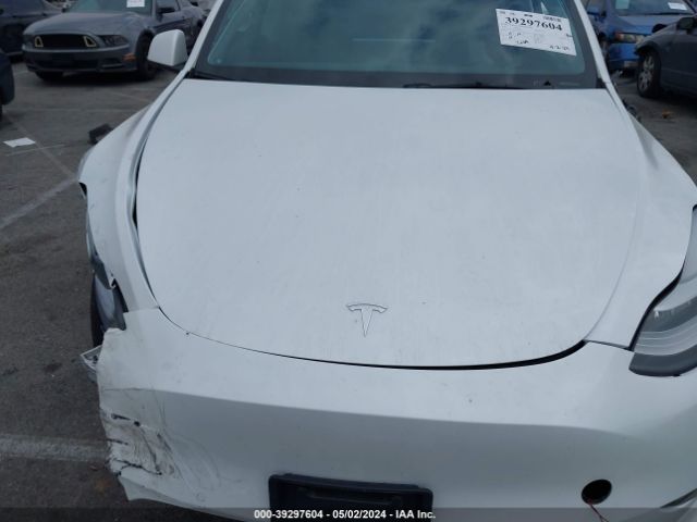 Photo 9 VIN: 7SAYGDEE7NF408615 - TESLA MODEL Y 