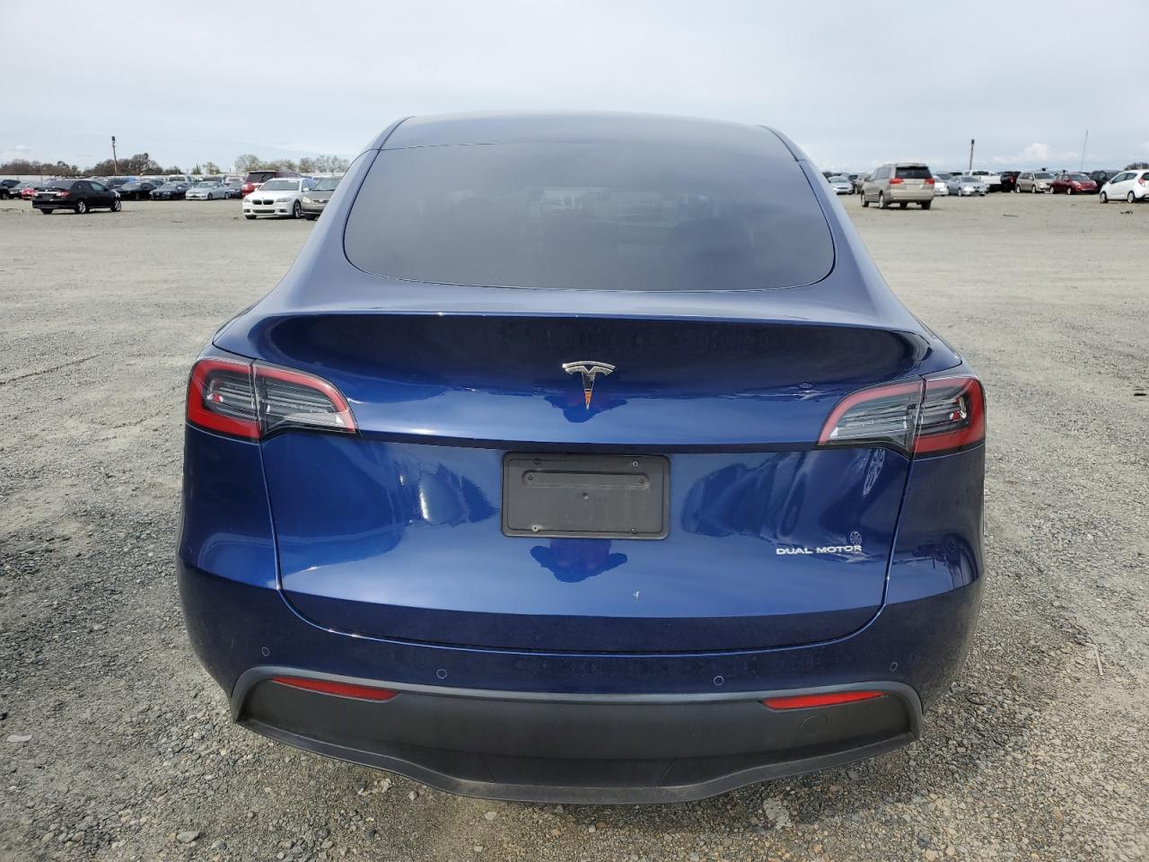 Photo 5 VIN: 7SAYGDEE7NF457913 - TESLA MODEL Y 