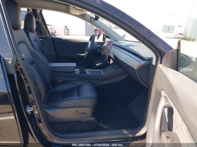 Photo 4 VIN: 7SAYGDEE7NF514224 - TESLA MODEL Y 