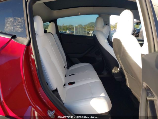 Photo 7 VIN: 7SAYGDEE7NF522050 - TESLA MODEL Y 