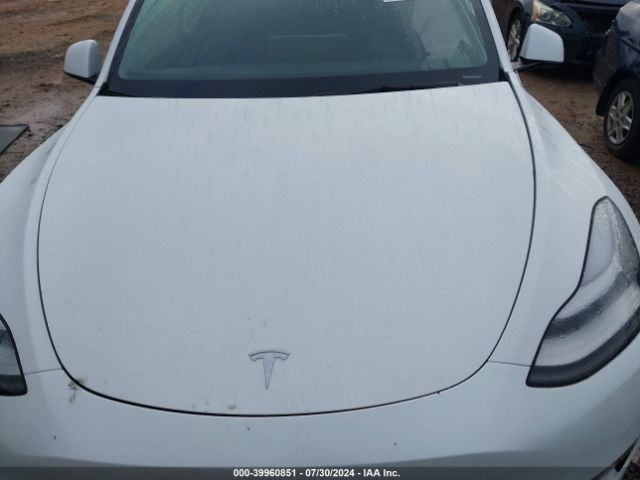 Photo 9 VIN: 7SAYGDEE7NF567781 - TESLA MODEL Y 