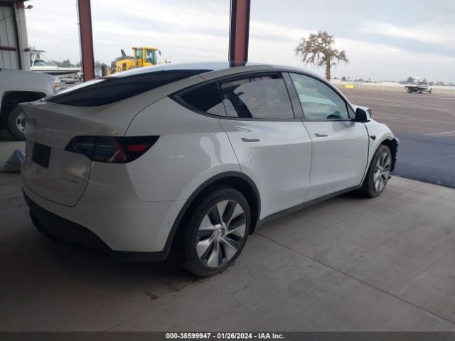 Photo 3 VIN: 7SAYGDEE7NF574617 - TESLA MODEL Y 