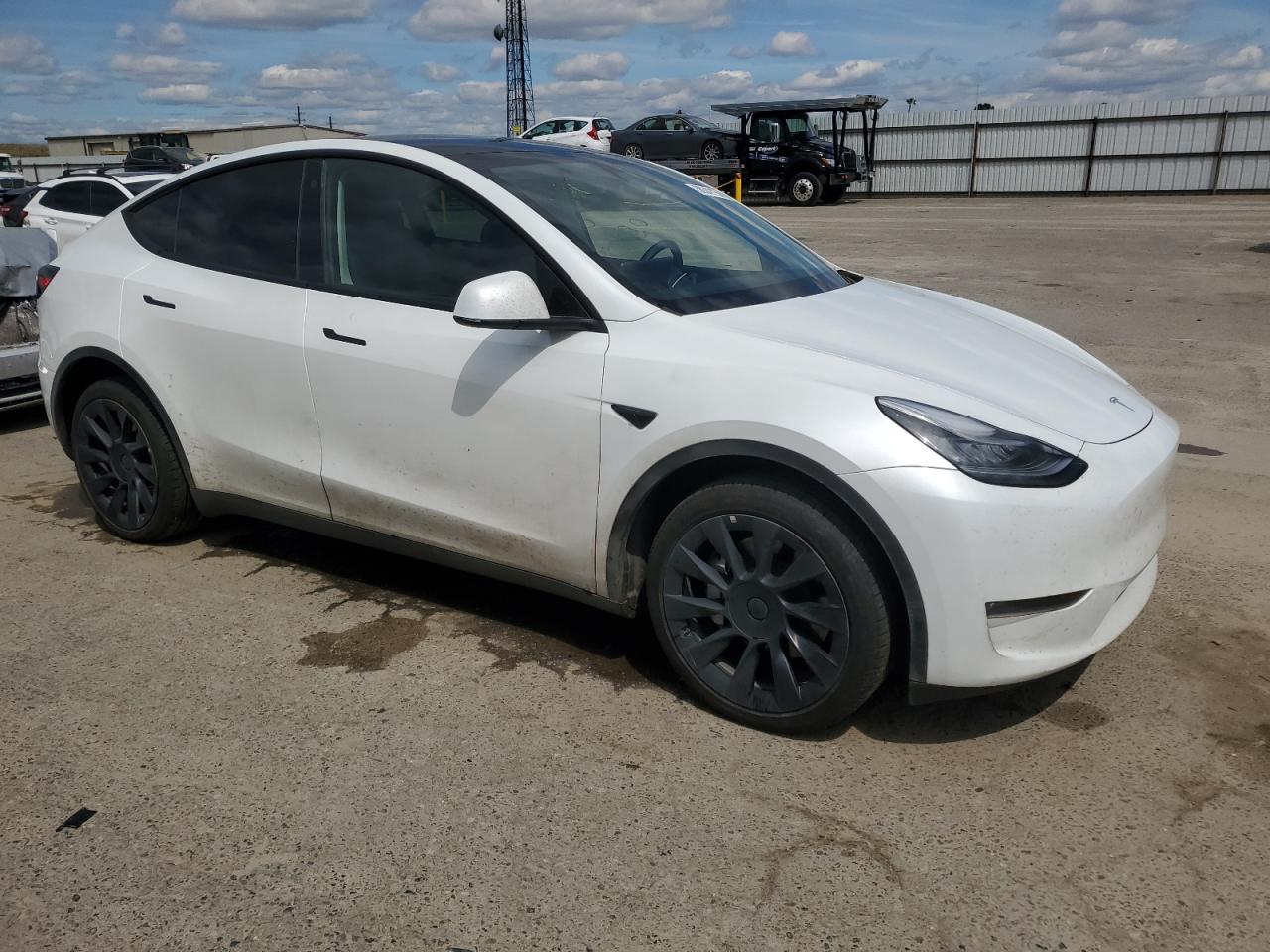 Photo 3 VIN: 7SAYGDEE7PA070634 - TESLA MODEL Y 