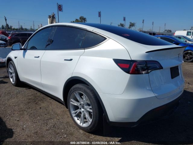 Photo 2 VIN: 7SAYGDEE7PA093380 - TESLA MODEL Y 