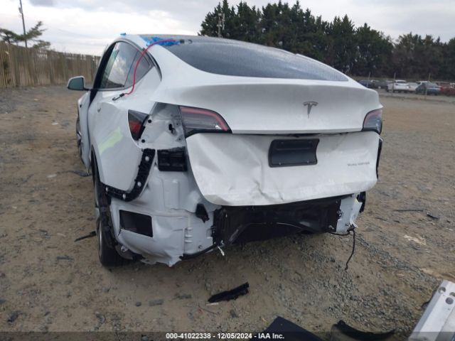 Photo 5 VIN: 7SAYGDEE7PA121615 - TESLA MODEL Y 