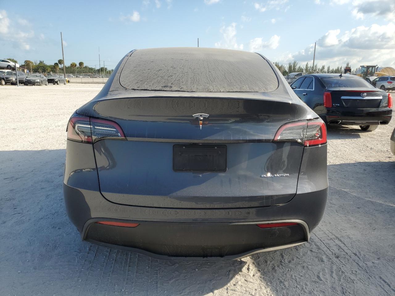 Photo 5 VIN: 7SAYGDEE7PA156848 - TESLA MODEL Y 