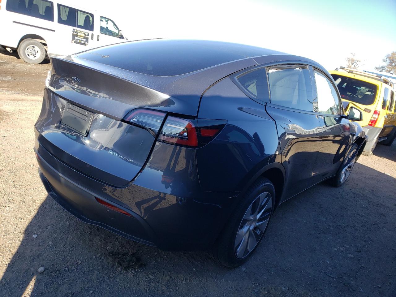 Photo 2 VIN: 7SAYGDEE7PA178459 - TESLA MODEL Y 