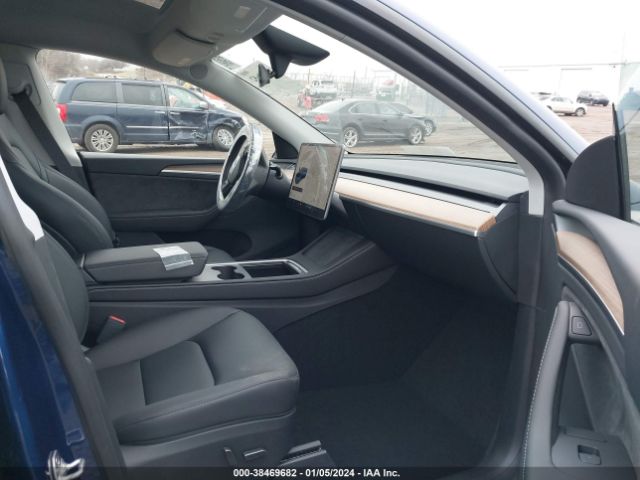 Photo 4 VIN: 7SAYGDEE7PA195701 - TESLA MODEL Y 