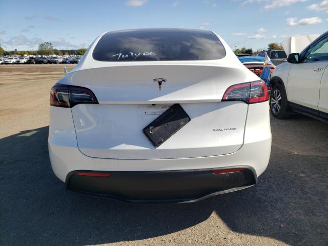 Photo 5 VIN: 7SAYGDEE7PF597317 - TESLA MODEL Y 