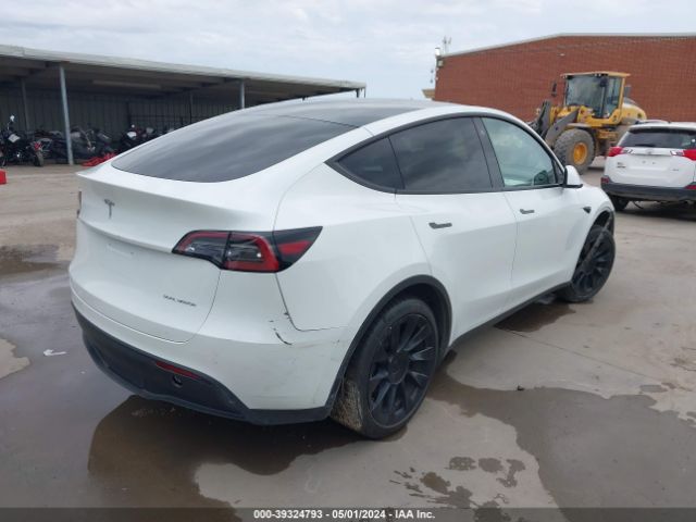 Photo 3 VIN: 7SAYGDEE7PF607165 - TESLA MODEL Y 