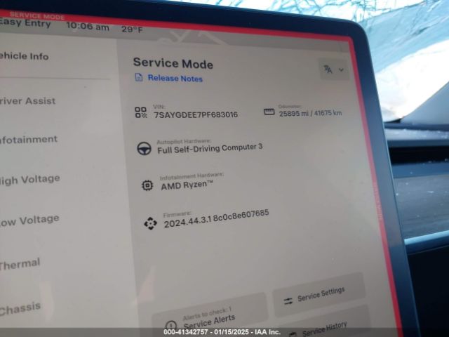 Photo 6 VIN: 7SAYGDEE7PF683016 - TESLA MODEL Y 