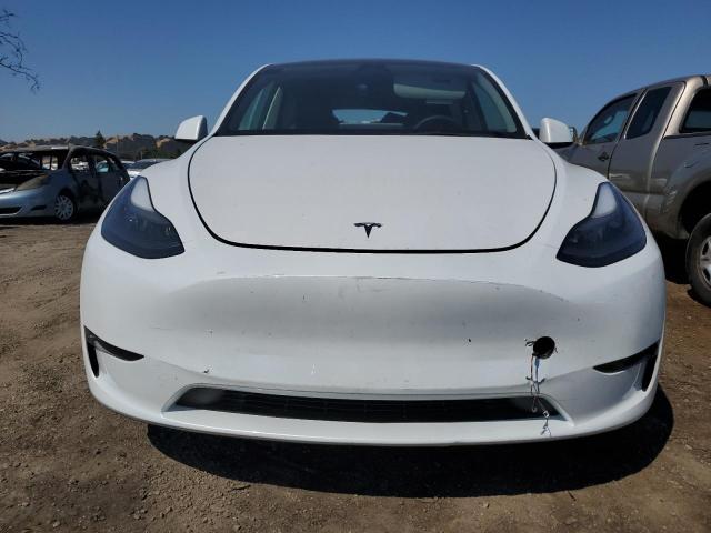 Photo 4 VIN: 7SAYGDEE7PF687356 - TESLA MODEL Y 