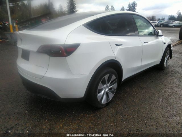 Photo 3 VIN: 7SAYGDEE7PF825106 - TESLA MODEL Y 