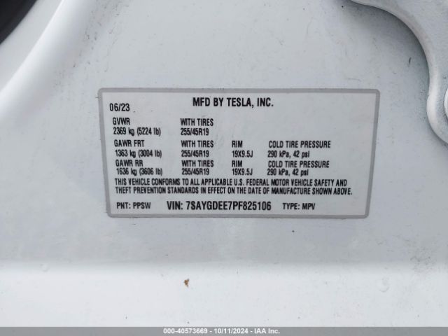 Photo 8 VIN: 7SAYGDEE7PF825106 - TESLA MODEL Y 