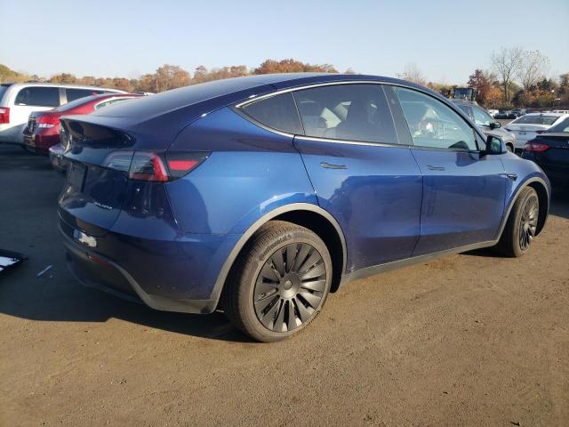 Photo 2 VIN: 7SAYGDEE7PF847087 - TESLA MODEL Y 