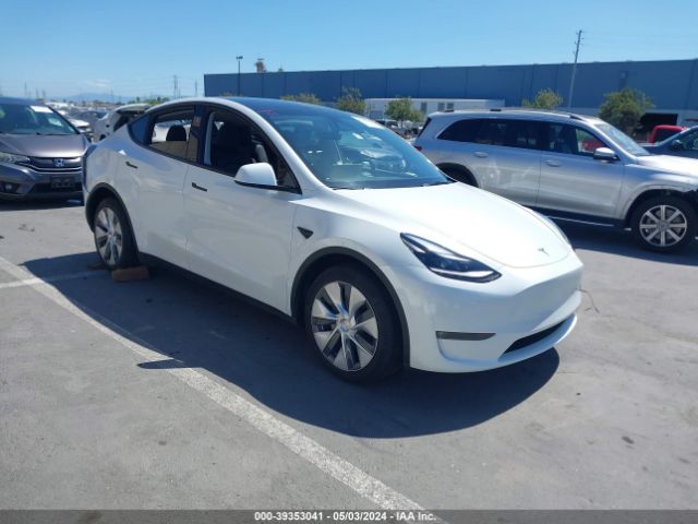 Photo 0 VIN: 7SAYGDEE7PF864472 - TESLA MODEL Y 