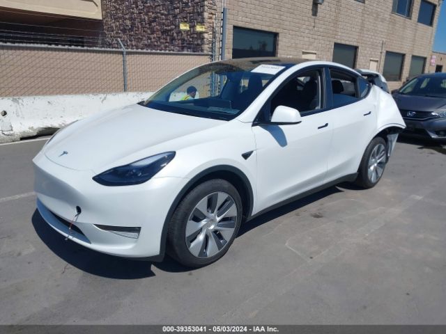 Photo 1 VIN: 7SAYGDEE7PF864472 - TESLA MODEL Y 