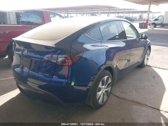 Photo 3 VIN: 7SAYGDEE7PF908423 - TESLA MODEL Y 