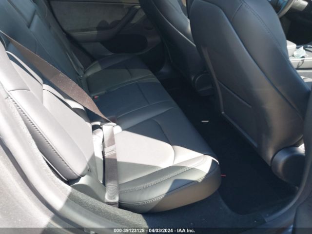 Photo 7 VIN: 7SAYGDEE7PF981050 - TESLA MODEL Y 