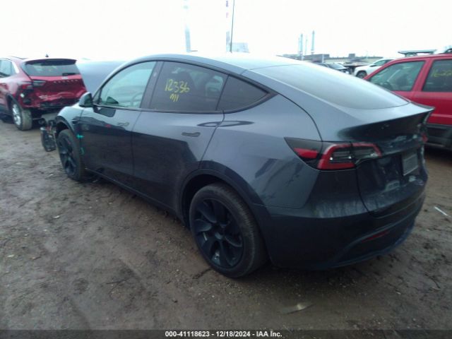 Photo 2 VIN: 7SAYGDEE7RA214802 - TESLA MODEL Y 