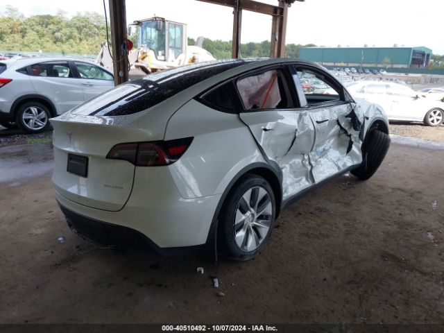 Photo 3 VIN: 7SAYGDEE7RA288673 - TESLA MODEL Y 