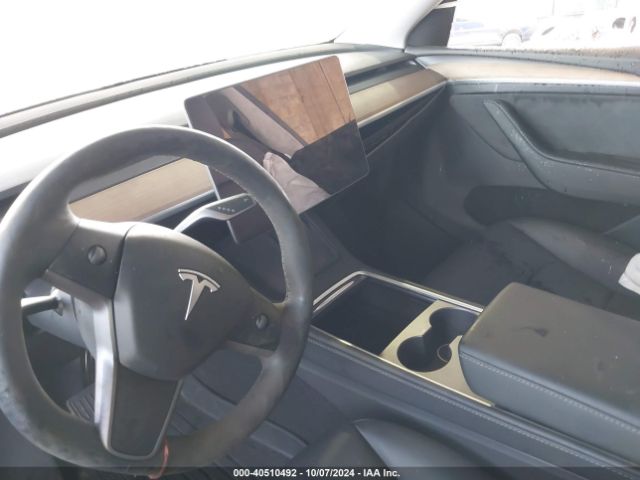 Photo 6 VIN: 7SAYGDEE7RA288673 - TESLA MODEL Y 