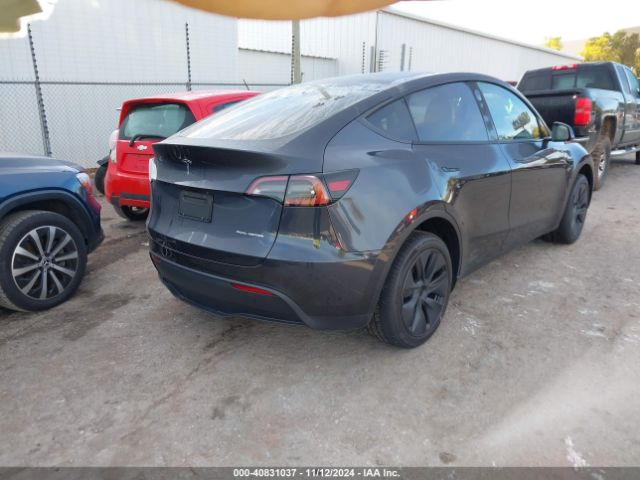 Photo 3 VIN: 7SAYGDEE7RA323941 - TESLA MODEL Y 