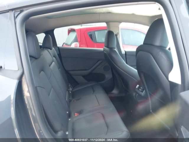 Photo 7 VIN: 7SAYGDEE7RA323941 - TESLA MODEL Y 