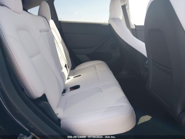 Photo 7 VIN: 7SAYGDEE7RF027398 - TESLA MODEL Y 