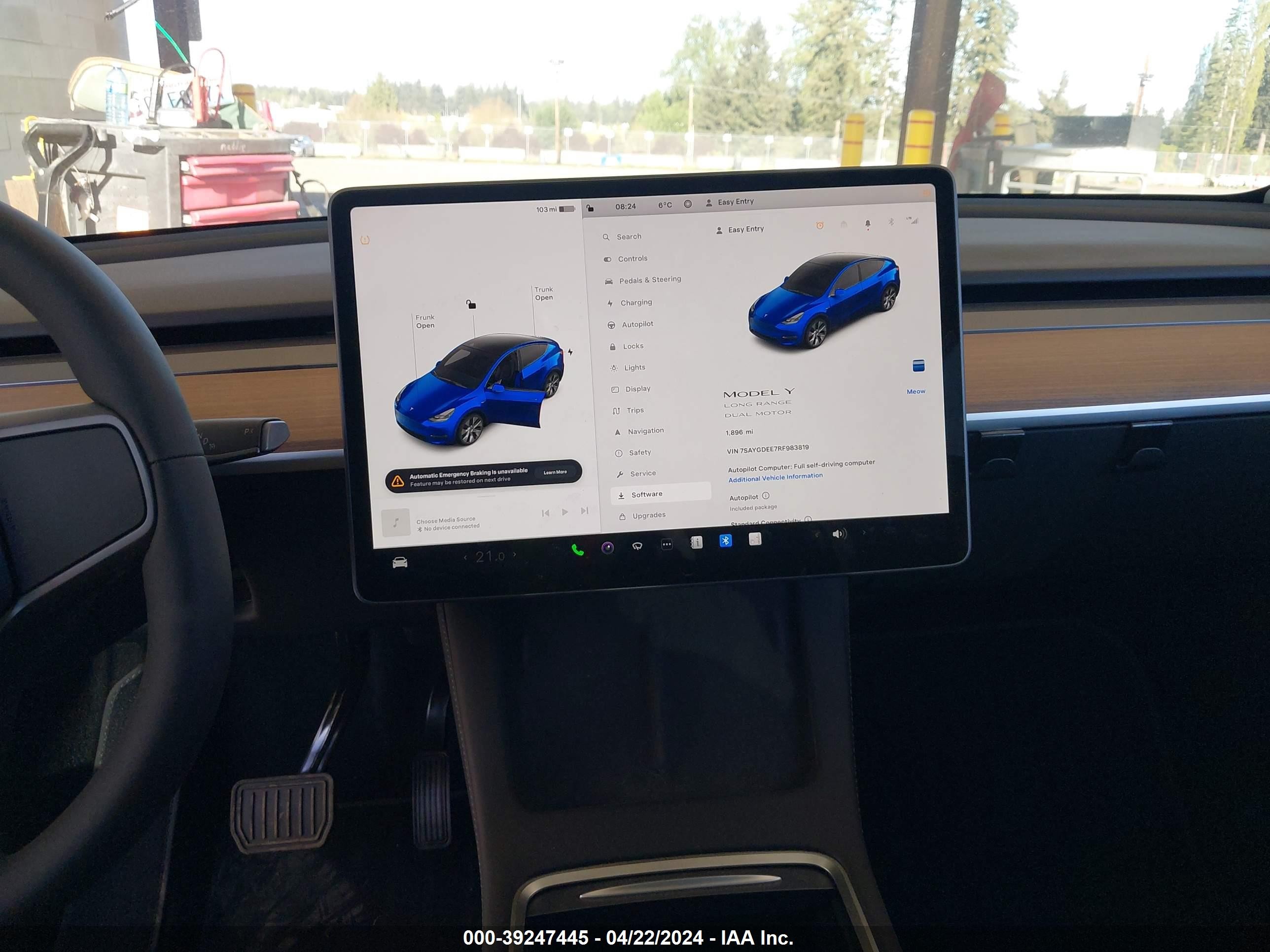 Photo 17 VIN: 7SAYGDEE7RF983819 - TESLA MODEL Y 