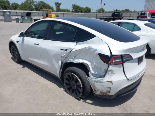 Photo 2 VIN: 7SAYGDEE8NF312024 - TESLA MODEL Y 