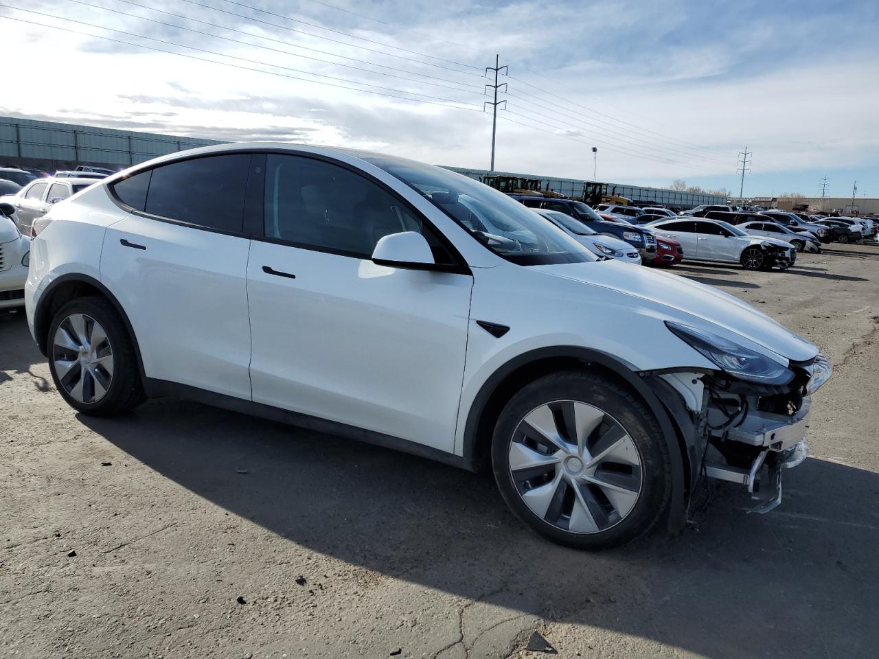 Photo 3 VIN: 7SAYGDEE8NF320074 - TESLA MODEL Y 