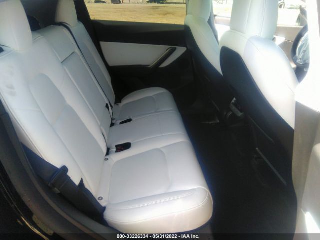 Photo 7 VIN: 7SAYGDEE8NF354810 - TESLA MODEL Y 