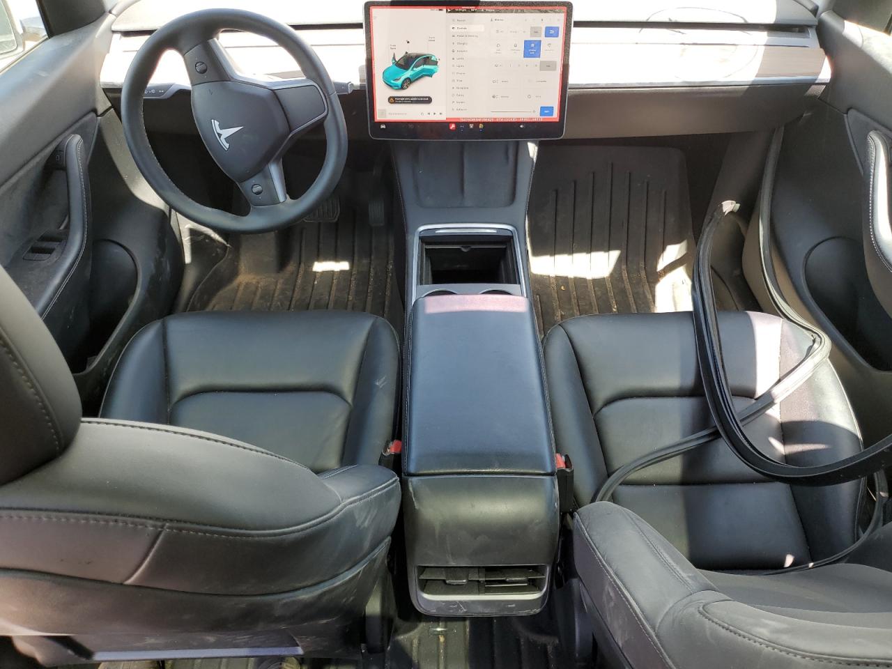 Photo 7 VIN: 7SAYGDEE8NF355925 - TESLA MODEL Y 