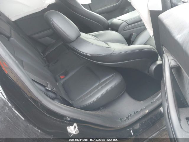 Photo 7 VIN: 7SAYGDEE8NF429568 - TESLA MODEL Y 