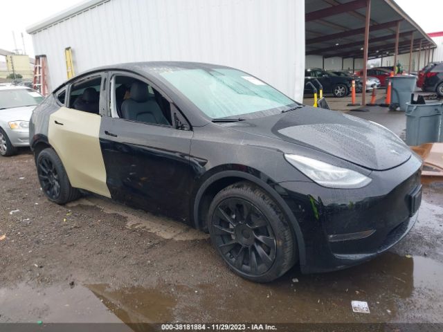 Photo 0 VIN: 7SAYGDEE8NF449612 - TESLA MODEL Y 