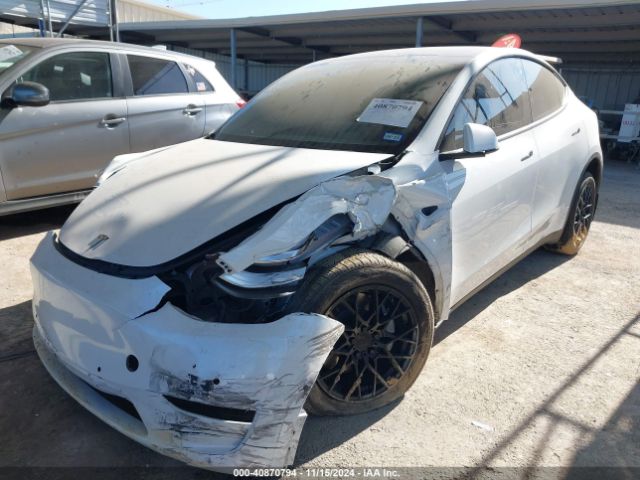 Photo 1 VIN: 7SAYGDEE8NF450405 - TESLA MODEL Y 