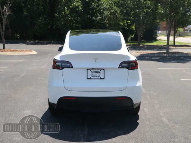 Photo 5 VIN: 7SAYGDEE8NF456673 - TESLA MODEL Y 