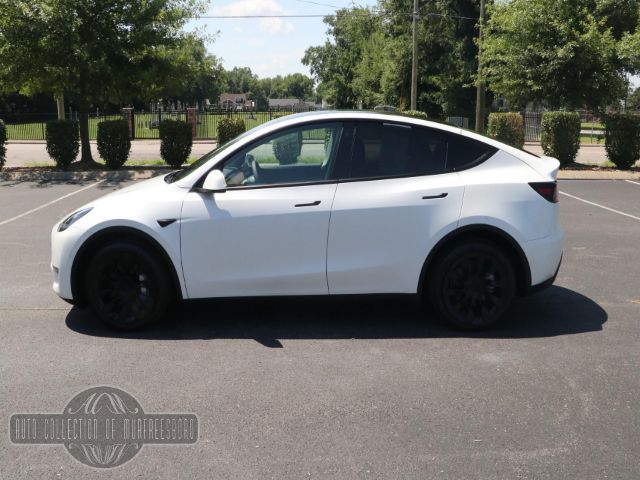 Photo 6 VIN: 7SAYGDEE8NF456673 - TESLA MODEL Y 