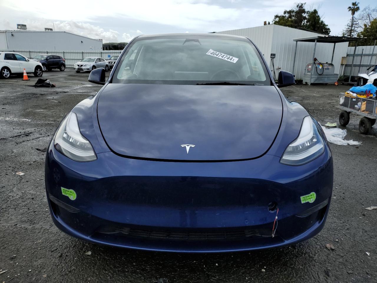 Photo 4 VIN: 7SAYGDEE8NF576490 - TESLA MODEL Y 